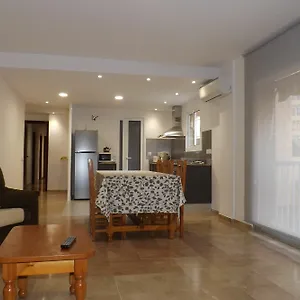 Tarracohome Centre Apartment