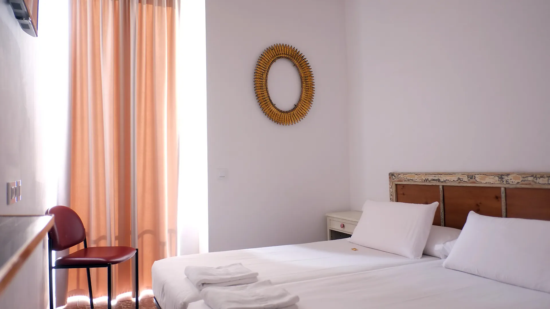 Hotel Pigal Tarragona 0*,
